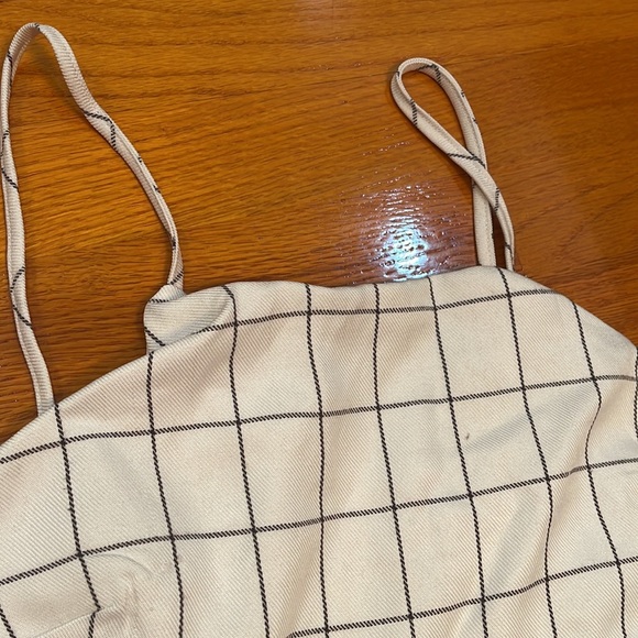 Forever21 White & Black Grid Patterned Strap Tie Back Culotte Jumpsuit One Piece - Picture 3 of 9